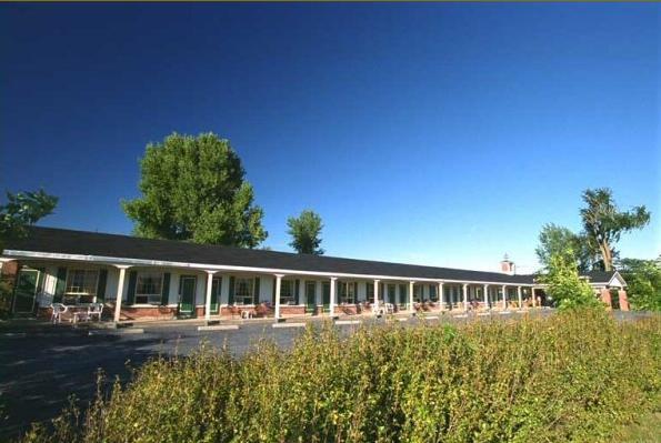 Auberge - Motel Le Pigeonnier Farnham Dış mekan fotoğraf
